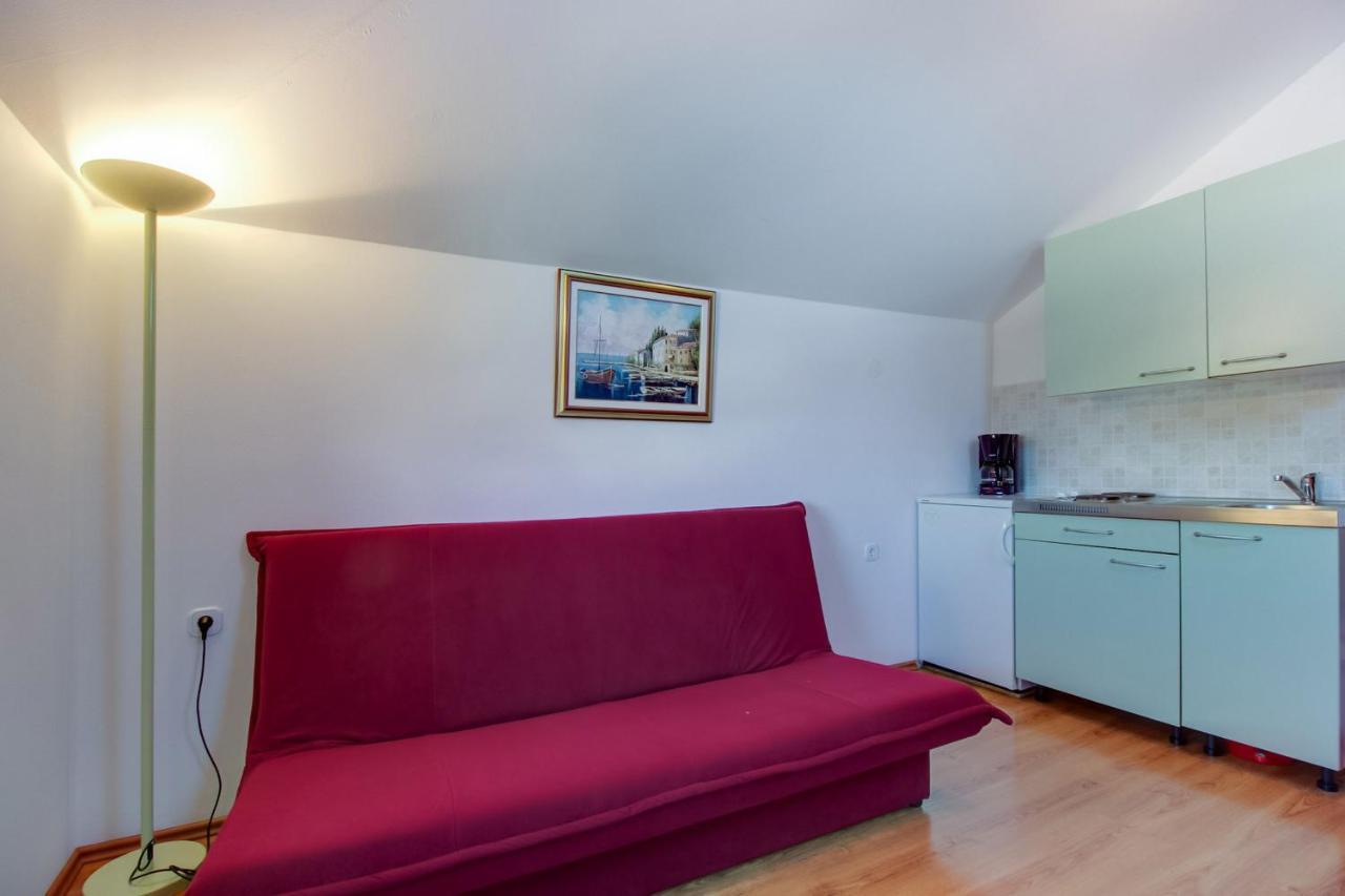 Apartments Rosa Mali Losinj Luaran gambar