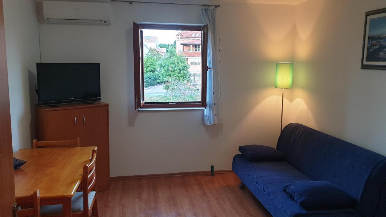 Apartments Rosa Mali Losinj Luaran gambar