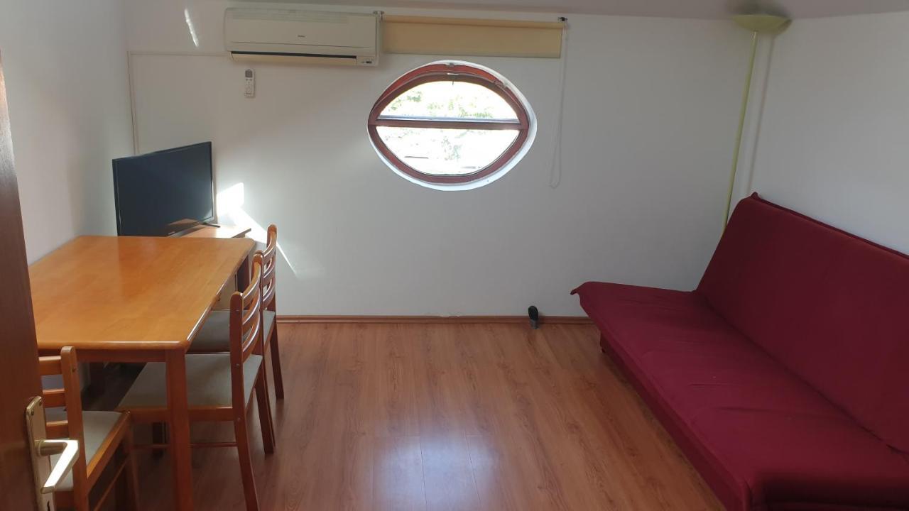 Apartments Rosa Mali Losinj Luaran gambar